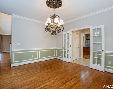 16 Hendrickson Lane - Photo Thumbnail 17