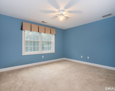 16 Hendrickson Lane - Photo Thumbnail 33