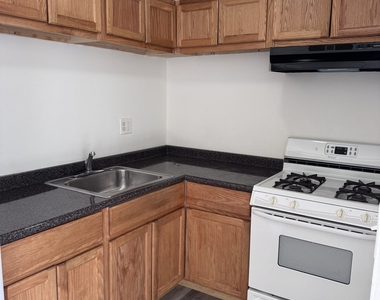 544 Tolland Street - Photo Thumbnail 1