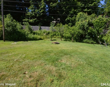 25 Railroad Avenue - Photo Thumbnail 16