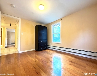 25 Railroad Avenue - Photo Thumbnail 9
