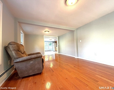 25 Railroad Avenue - Photo Thumbnail 1
