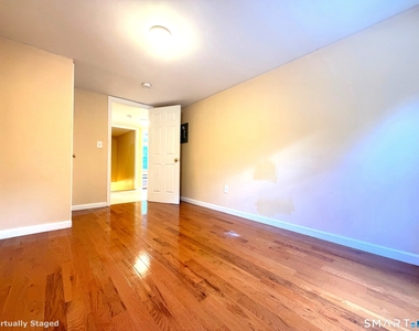 25 Railroad Avenue - Photo Thumbnail 7