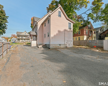 31 Wolcott Avenue - Photo Thumbnail 19