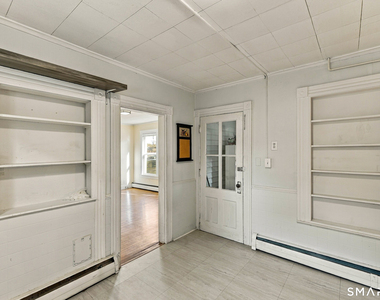 31 Wolcott Avenue - Photo Thumbnail 14