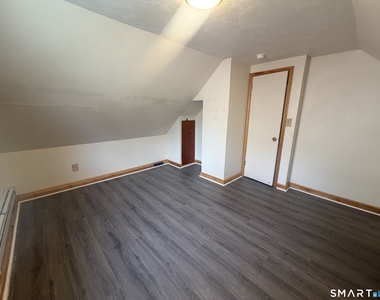 16 Harding Avenue - Photo Thumbnail 6