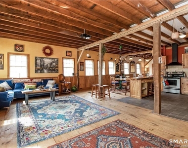 451 Main Street - Photo Thumbnail 4