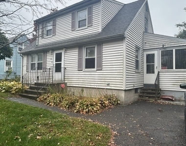 42 Girard Avenue - Photo Thumbnail 1