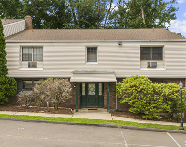 37 Enid Street - Photo Thumbnail 4