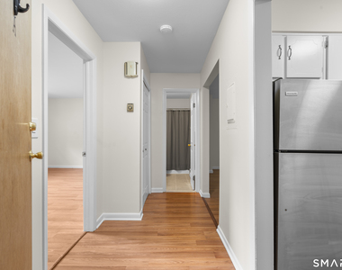 37 Enid Street - Photo Thumbnail 10