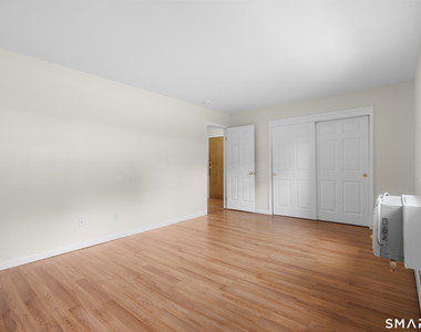 37 Enid Street - Photo Thumbnail 13