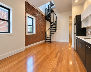 32 Claver Place - Photo Thumbnail 3
