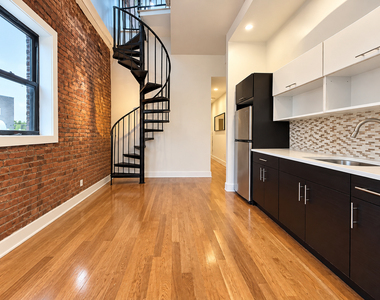 32 Claver Place - Photo Thumbnail 2