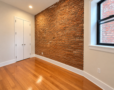 32 Claver Place - Photo Thumbnail 7