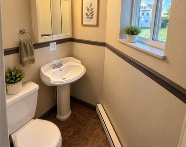 415 N 4th Street - Photo Thumbnail 10