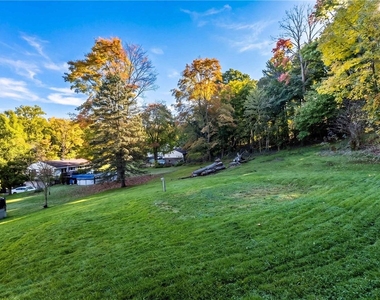 180 Highland Drive - Photo Thumbnail 23