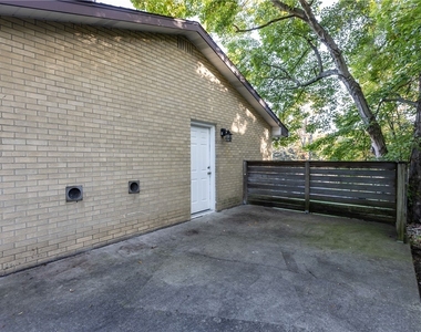180 Highland Drive - Photo Thumbnail 20