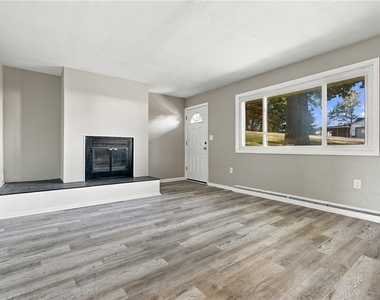 180 Highland Drive - Photo Thumbnail 1