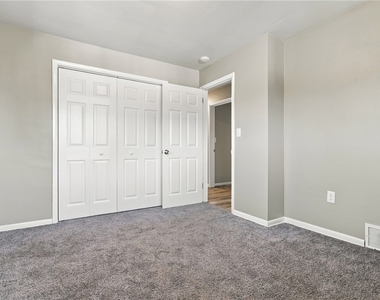 180 Highland Drive - Photo Thumbnail 14