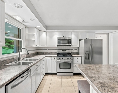 2323 Mill Grove Rd - Photo Thumbnail 11