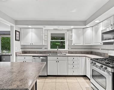 2323 Mill Grove Rd - Photo Thumbnail 10