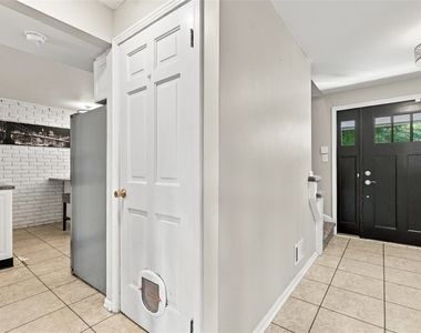 2323 Mill Grove Rd - Photo Thumbnail 3