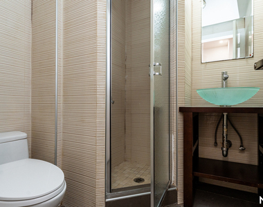 276 Boerum St - Photo Thumbnail 9