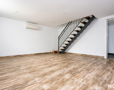 791 Sterling Pl - Photo Thumbnail 12