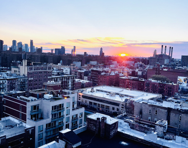 11th & 2nd Ave - Photo Thumbnail 6