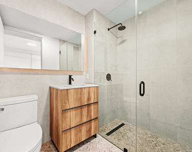 828 Metropolitan Ave - Photo Thumbnail 9