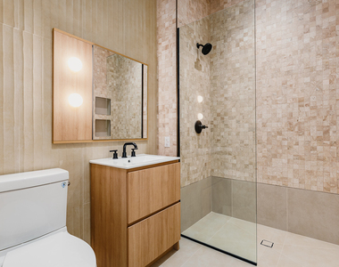 733 Lincoln Pl - Photo Thumbnail 9