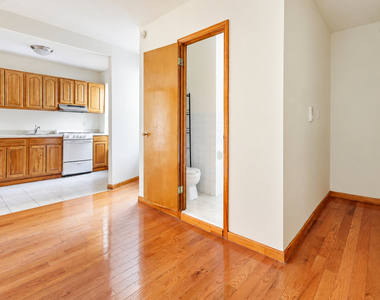 328 East 14th St - Photo Thumbnail 3