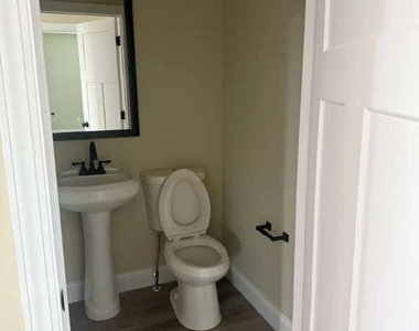 375 Grand Oak Lane - Photo Thumbnail 4