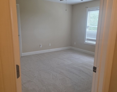 332 Thistlewood Run - Photo Thumbnail 9