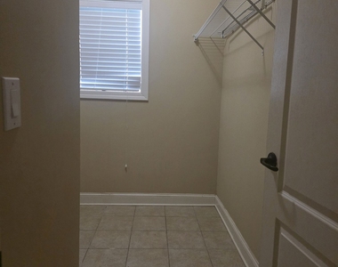 332 Thistlewood Run - Photo Thumbnail 24