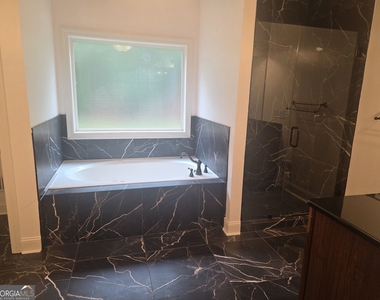 332 Thistlewood Run - Photo Thumbnail 17
