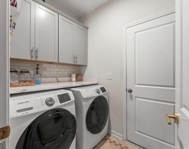18 Singleton Way - Photo Thumbnail 21