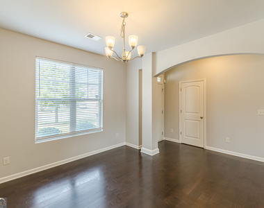 4730 Brookwood Place - Photo Thumbnail 9
