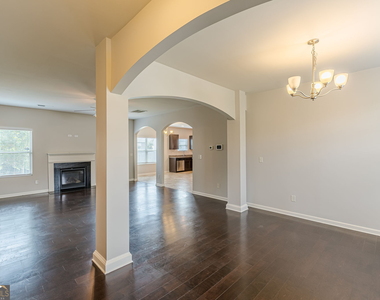 4730 Brookwood Place - Photo Thumbnail 4