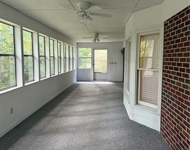 2945 Alan Drive Sw - Photo Thumbnail 33