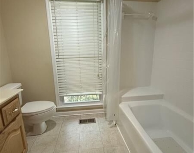 2945 Alan Drive Sw - Photo Thumbnail 20