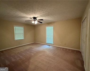 2945 Alan Drive Sw - Photo Thumbnail 23