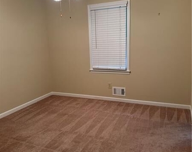 2945 Alan Drive Sw - Photo Thumbnail 18