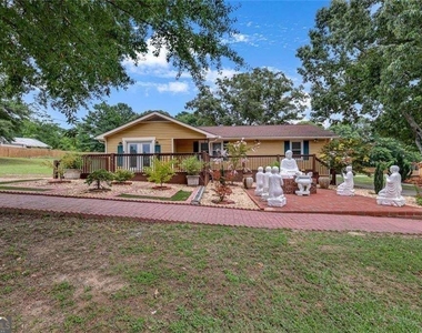 1242 Cooper Road - Photo Thumbnail 15