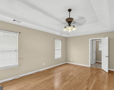 1560 Rogers Crossing Drive - Photo Thumbnail 19
