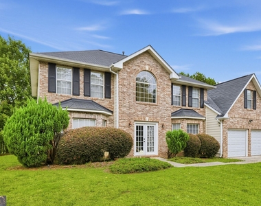 1560 Rogers Crossing Drive - Photo Thumbnail 2