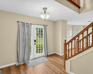 1560 Rogers Crossing Drive - Photo Thumbnail 11