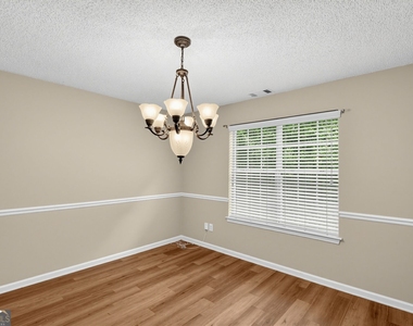 1560 Rogers Crossing Drive - Photo Thumbnail 17