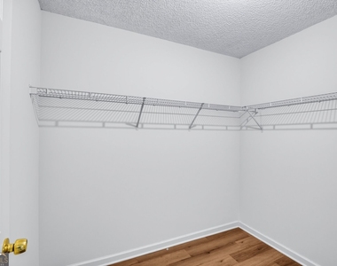 1560 Rogers Crossing Drive - Photo Thumbnail 26