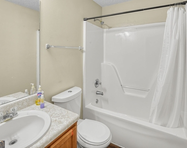 1560 Rogers Crossing Drive - Photo Thumbnail 35